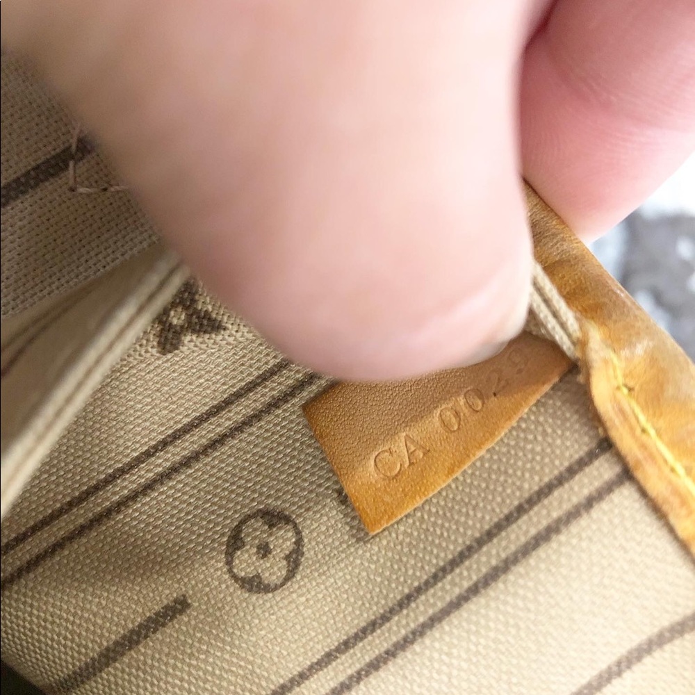 ***SOLD***Neverfull MM - Picture 6 of 12